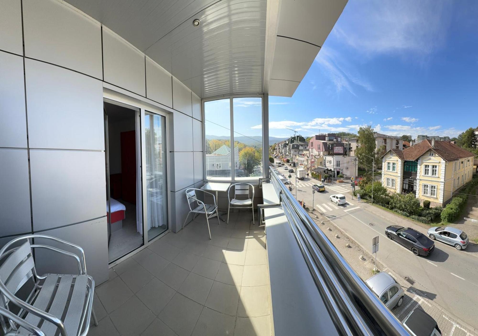 Apartment Sumadija By
